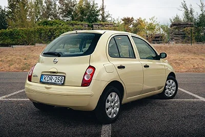 Nissan Micra hátsó külső fotó hirdetéshez